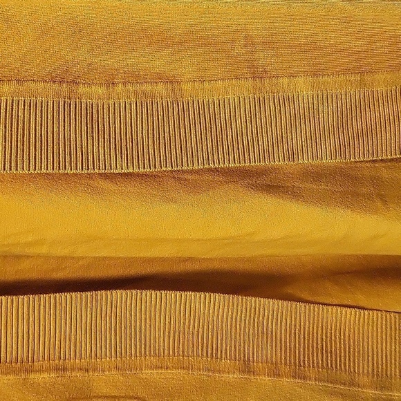 Women's Size M Mustard Yellow Laura Ashley Sweater / Cardigan - Picture 3 of 7